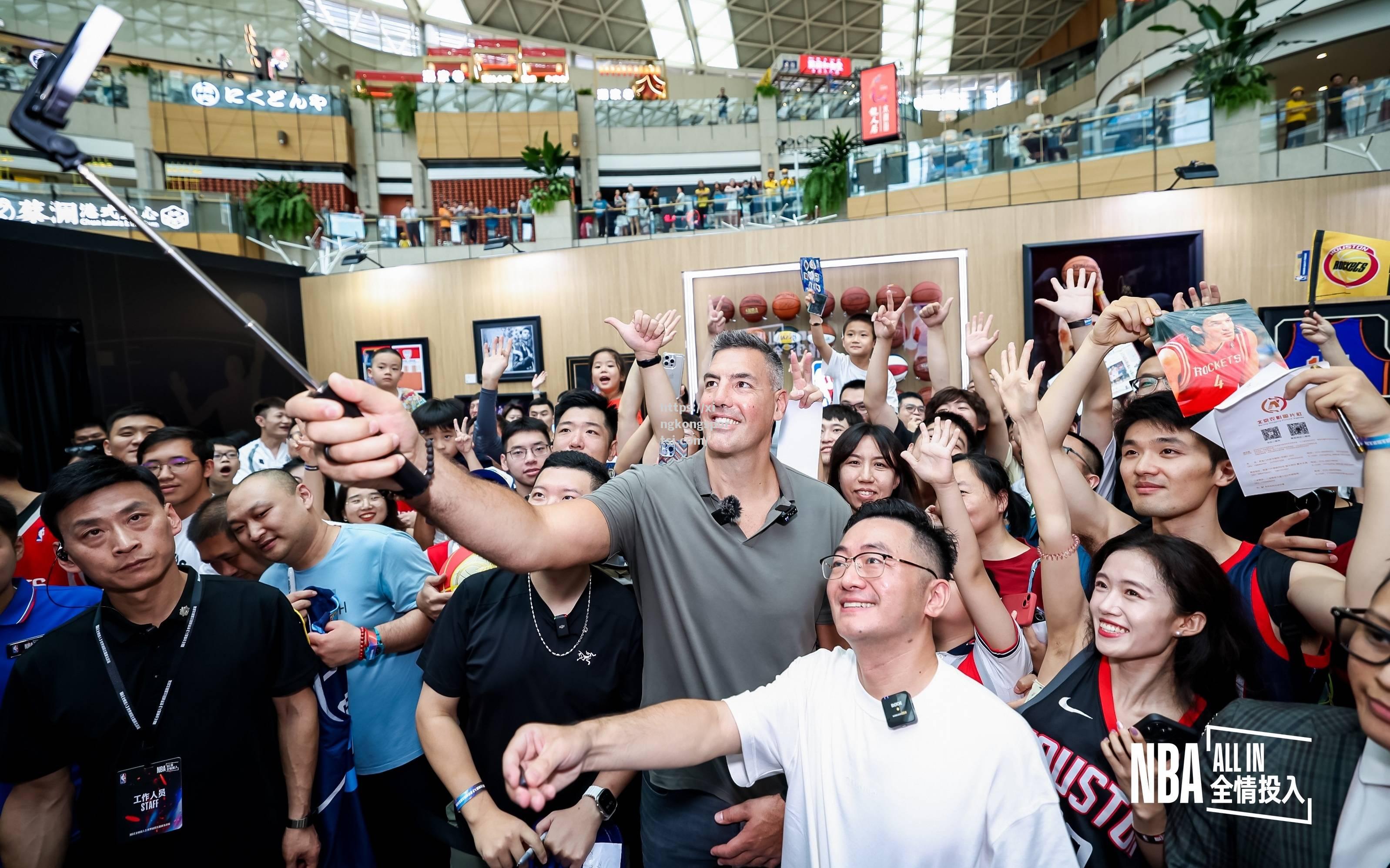 星空体育-NBA季后赛即将开始，球星们准备好迎接挑战了